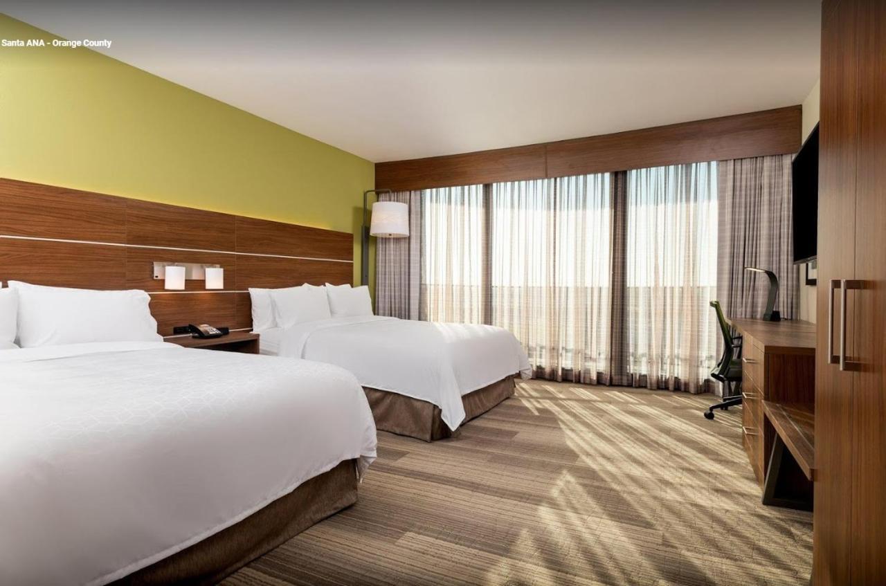 Holiday Inn Express & Suites Santa Ana - Orange County By Ihg Zewnętrze zdjęcie